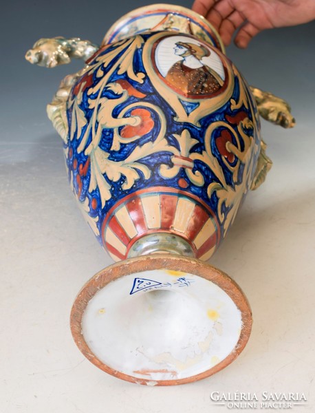 Renaissance style dragon vase - gualdo tadino