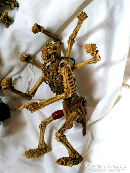 Aracula skeleton warrior and horse - skeleton warriors, playmates toys 1994