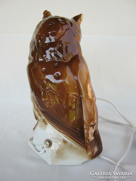 Owl figural porcelain lamp