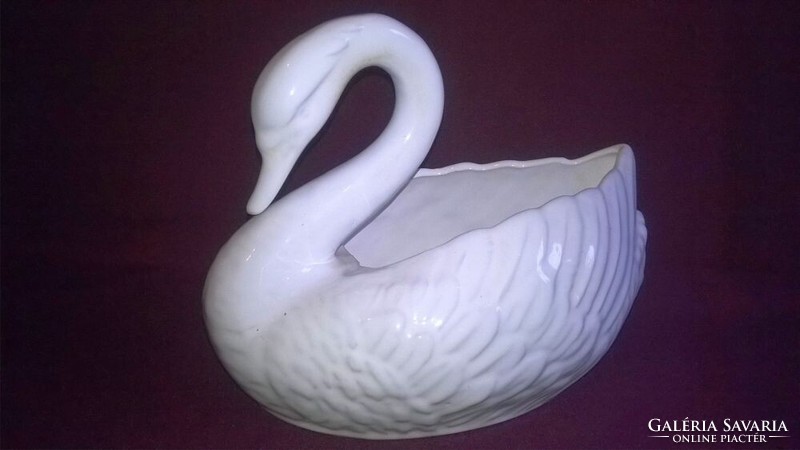 Large, ceramic swan, shelf decoration or offering, basket