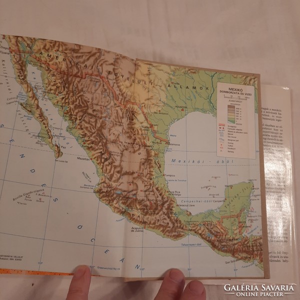 Dr. Viczenik Dénes: Mexikó    Panoráma útikönyvek   1985