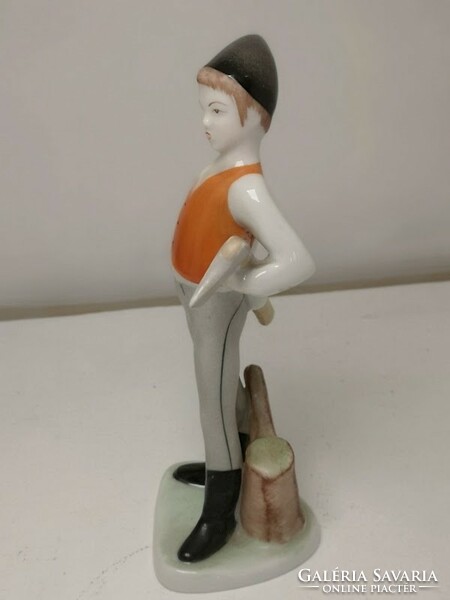 Hollóházi porcelán favágó legény figura - 50148