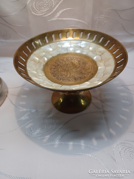 Mother-of-pearl inlaid copper offering
