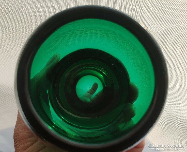 Meseszép sötét smaragd zöld poharak