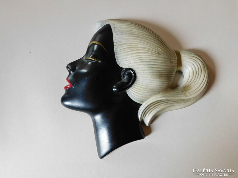 W.Goebel - schaubach hummelwerk wall decoration - female head