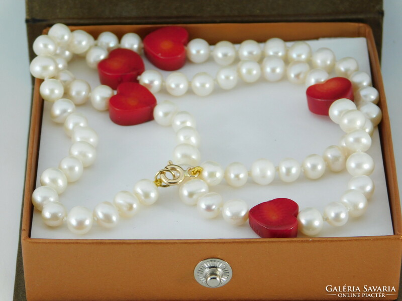 Pearl necklace with coral hearts 14k gold