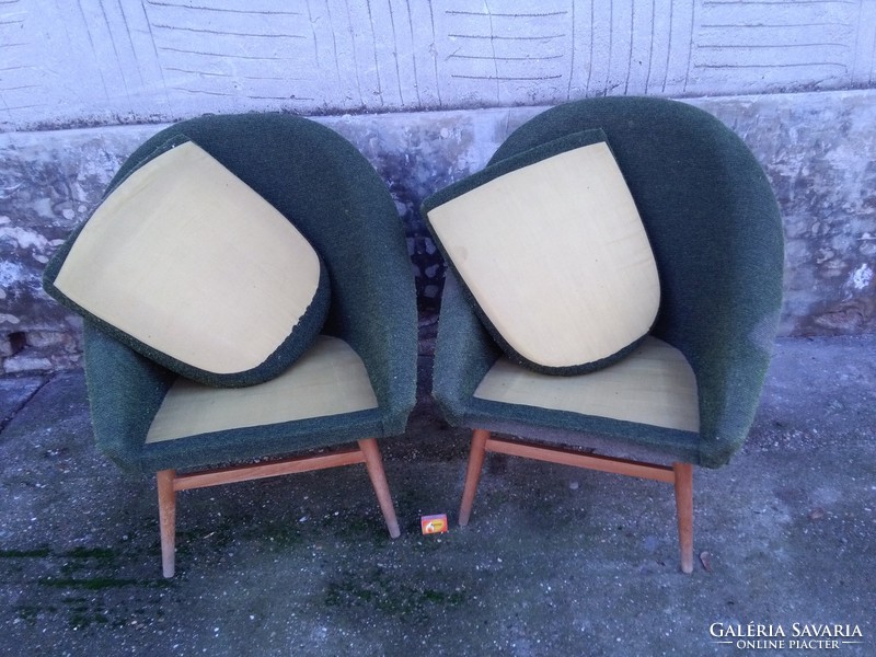 Two pieces of retro shells armchair together