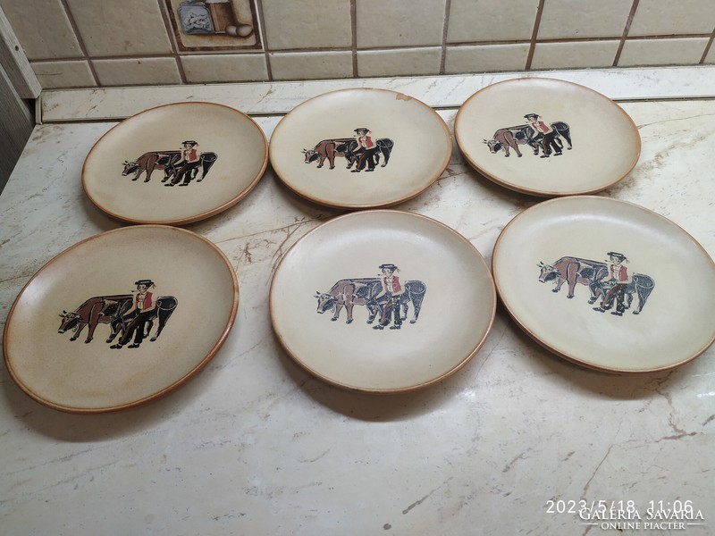 6 ceramic plates for sale! Plate set for sale!