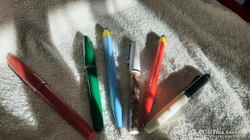 Old large pens, jumbo pen, giant pen