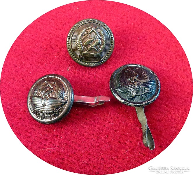 Rákosi era military uniform buttons 3 pcs. N05