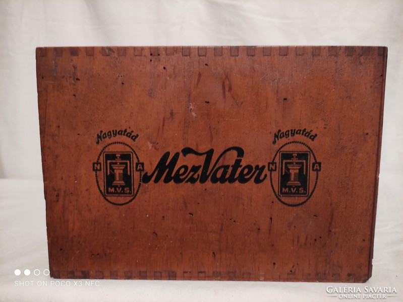 Antik MEZVATER TORPEDO  szatócsbolti  3 fiókos fa doboz szekrény varródoboz cérnatartó
