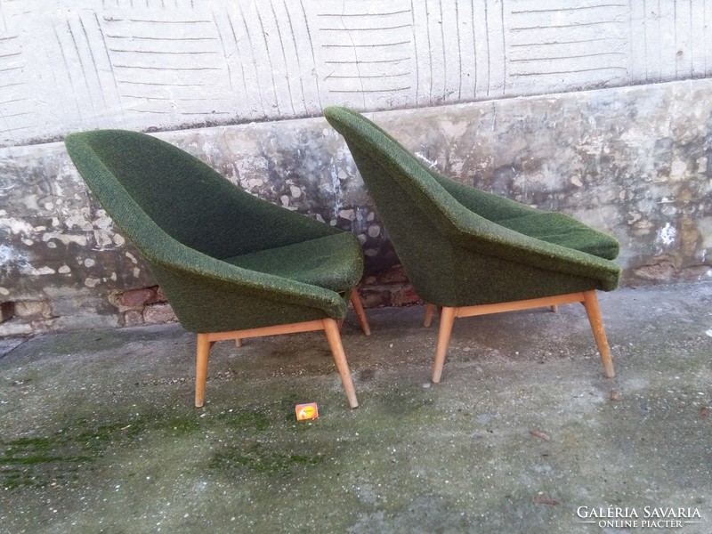 Two pieces of retro shells armchair together