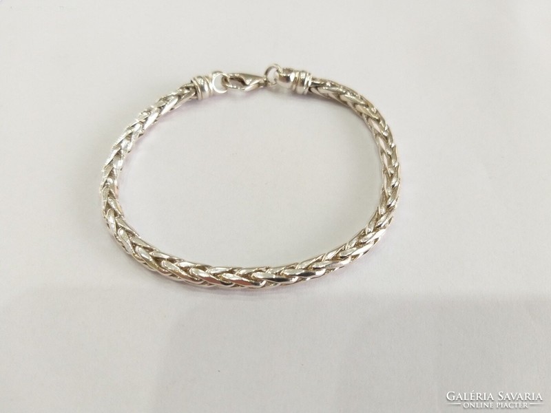 New silver 13.6g. Thick braided silver snake bracelet (no. 15.)