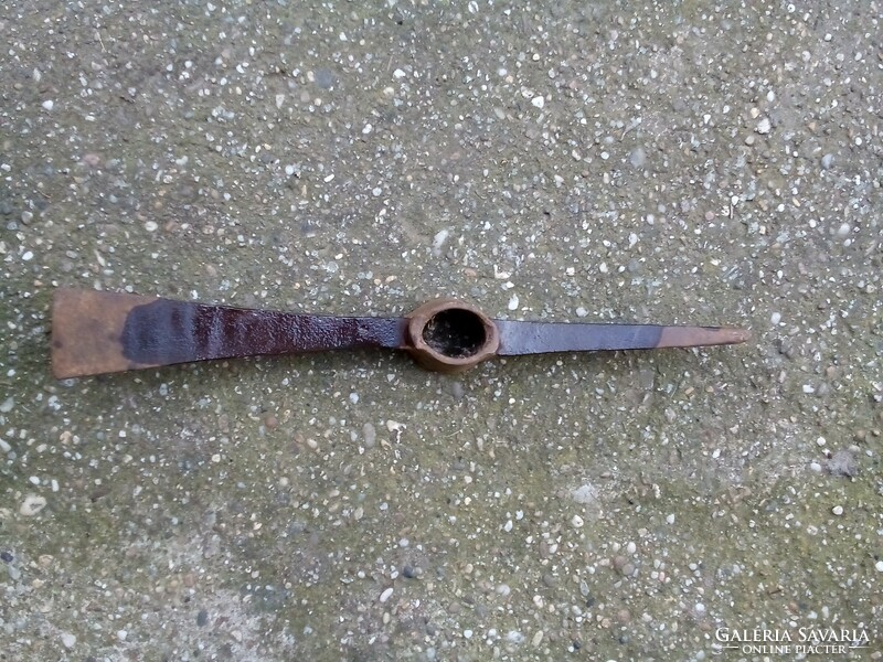 An old pickaxe