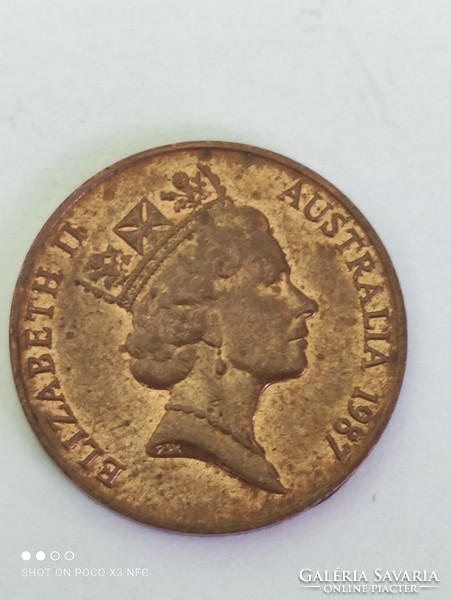 Elizabeth ii australia 1 and 2 cents + an aluminum pendant holy relic
