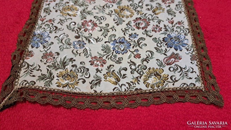 Antique tapestry tablecloth (l3781)