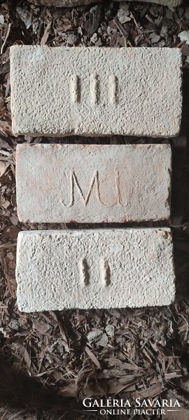 Stamped bricks, stamped bricks
