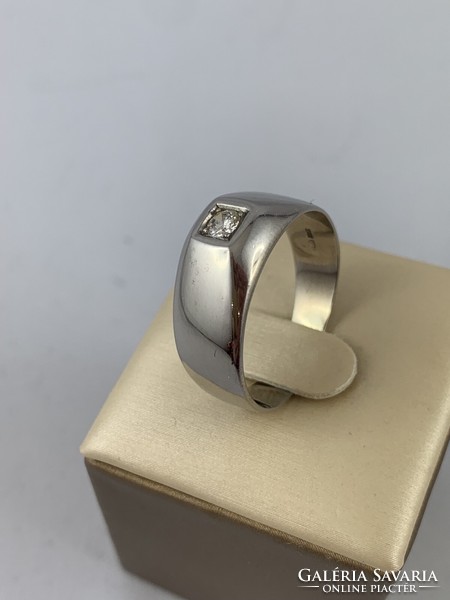 Beautiful white gold 14 kr. Ring 0.25 kt. Brill stone!