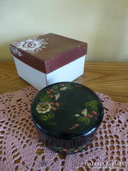 Hand-painted Russian metal gift box in its original packaging. Never been used!