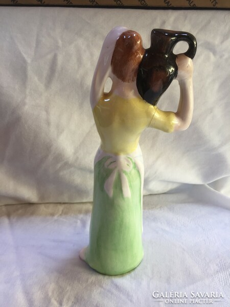 Girl carrying water, hand-painted porcelain or ceramic statue (79/1)