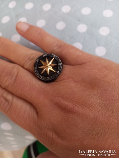 Luxury silver ship signet ring with gold-plated compass