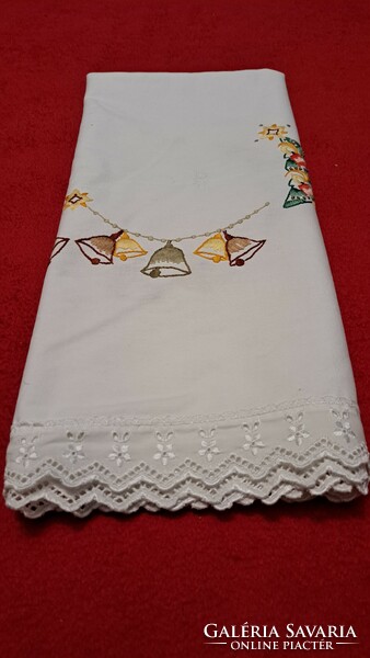 Christmas embroidered tablecloth 2 (l3802)