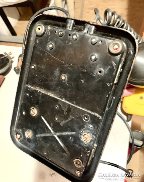 Vintage crank vinyl phone