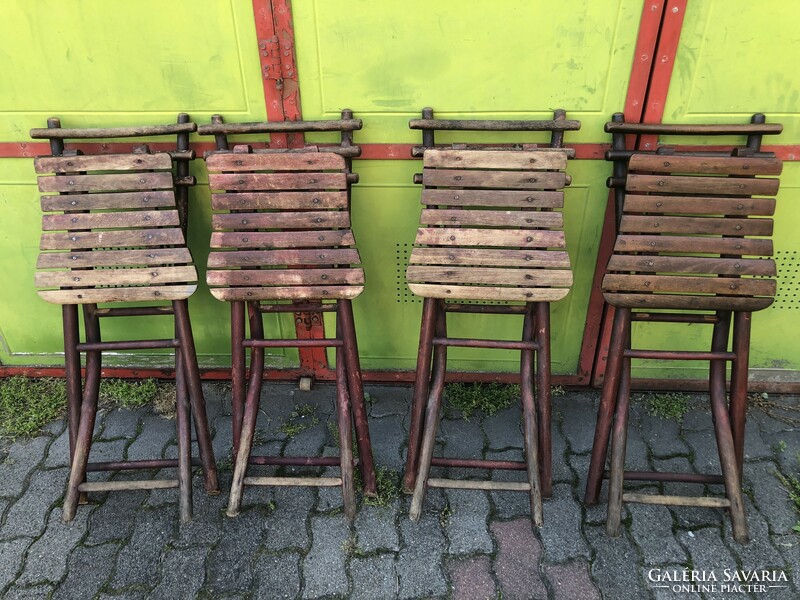 Összecsukható kerti szék garnitúra
