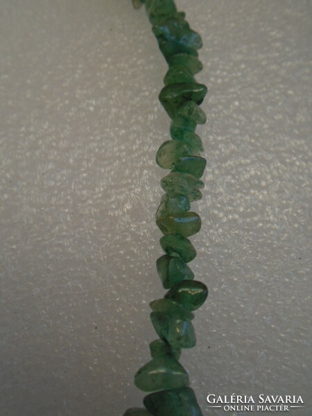 100% természetes Jade ásvány nyaklánc az egyik legszebb szinben pompázik komoly karát 145 ct hossza