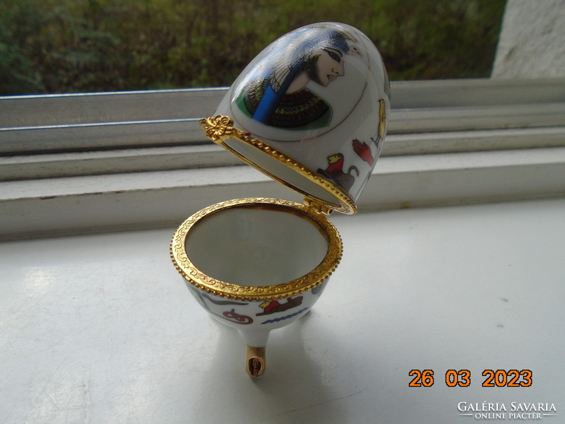 Fabergé tojás stílusú ékszertartó egyiptomi mintákkal, aranyozott szerelékkel