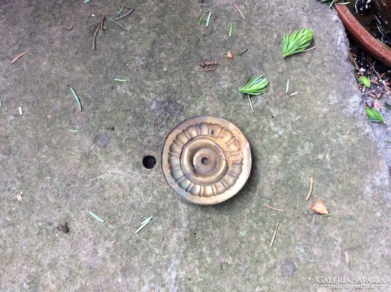 Small copper rosette