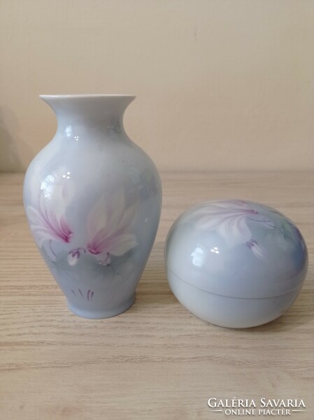 Bakos Éva váza és bombonier
