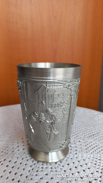 Old large pewter beer glass, 12 cm, opening 7.5 cm, scene - 3 phases of courtship - in good condition