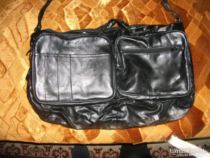 Old multi-drawer folding, black shoulder and hand bag