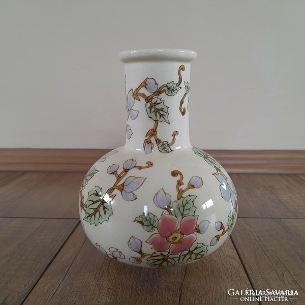 Antik Zsolnay virágmintás váza