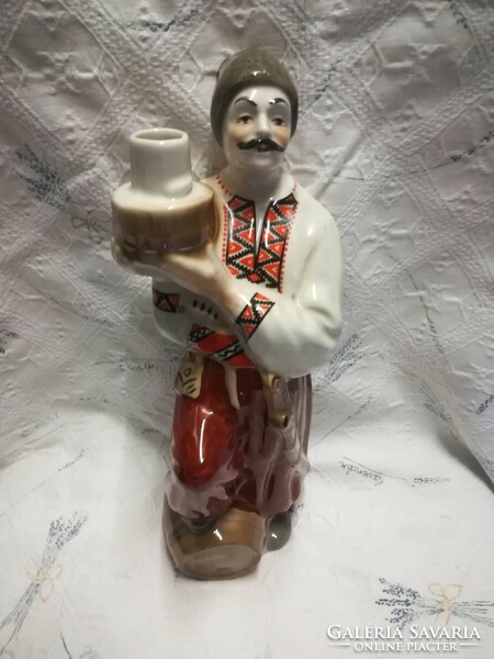 Porcelain /Russian/ drink storage figure