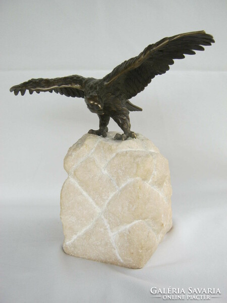 Réz szobor turul sas madár kő talpazaton súlyos darab 4,9 kg