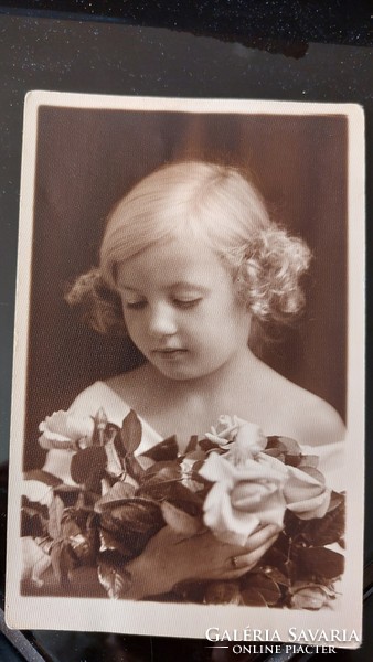 Pictures of Árpád Serényi (1897–1941), a multiple-awarded photographer from Zalaegerszeg: children - 9 photos