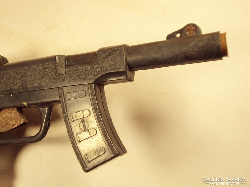 Retro old toy gun, Hungarian production, can be wound up, works