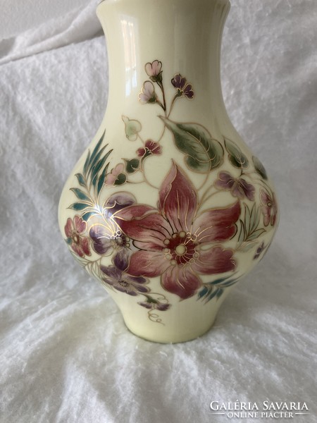 Zsolnay porcelain vase / decorated with flowers