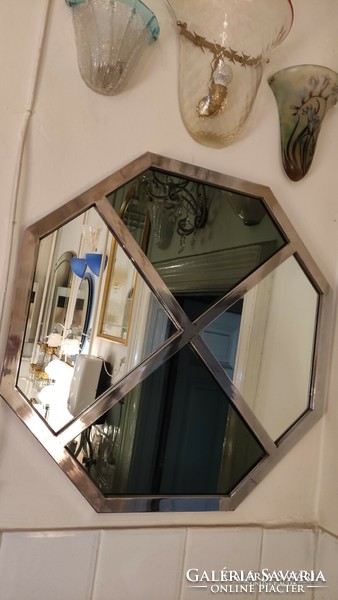 Octagon-shaped modern mirror