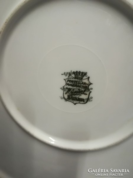 Porcelán kínáló tányér