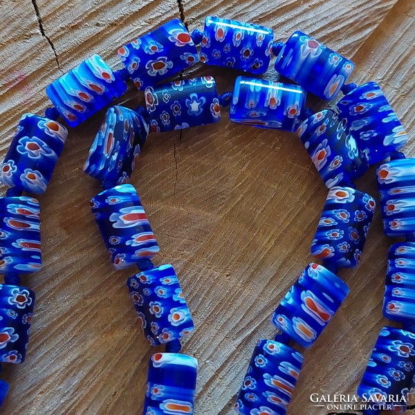 Csodás kék muránói, millefiori üveg nyaklánc