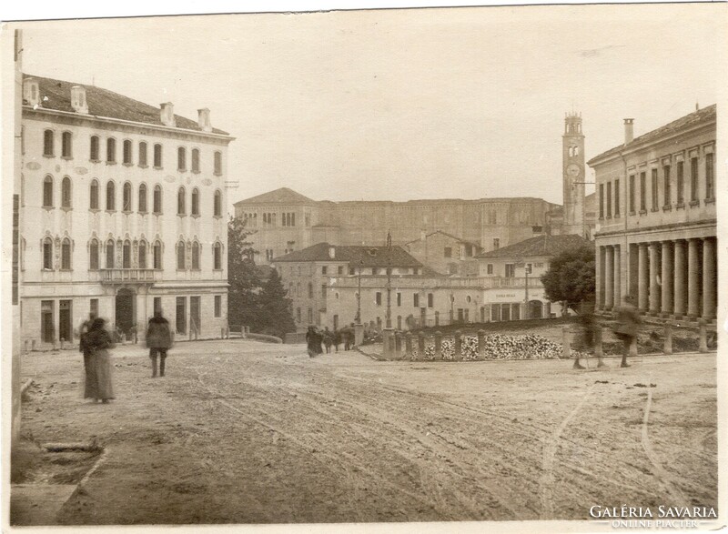 1918 Italian front: Pieve di Soligo main square
