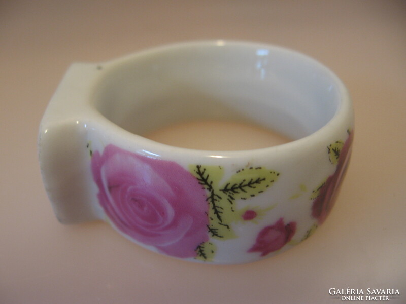 Angol rózsás ADLER porcelán szalvéta gyűrű pár