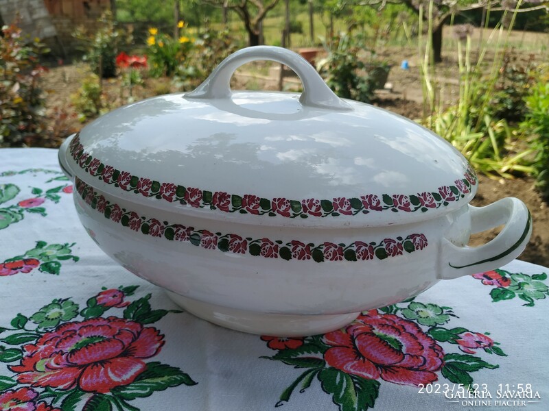 Granite shield seal soup bowl for sale!