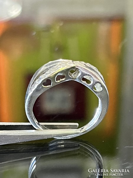 Csillogó ezüst gyűrű