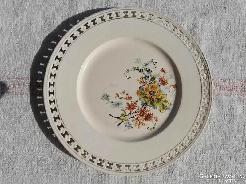 Antique (1885) Zsolnay plate, openwork, with unique painting, 20.6 cm in diameter, rare!