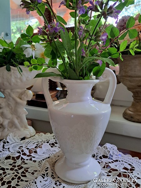 Fehér kerámia amfora váza