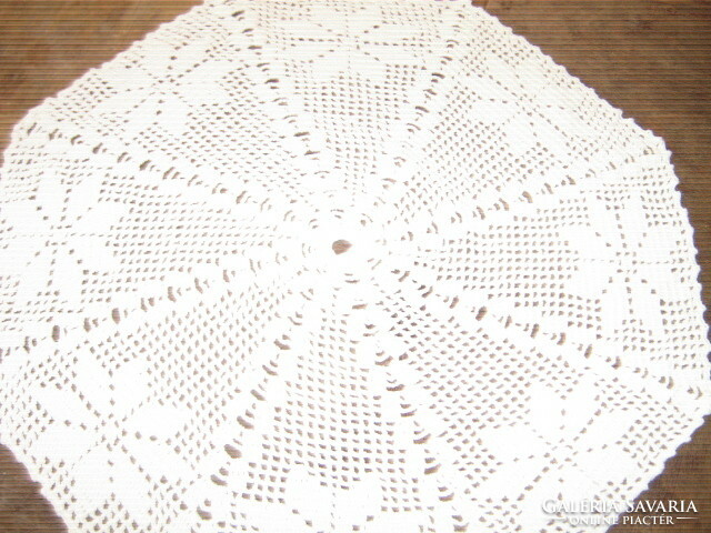 Beautiful hand crocheted antique floral round lace tablecloth